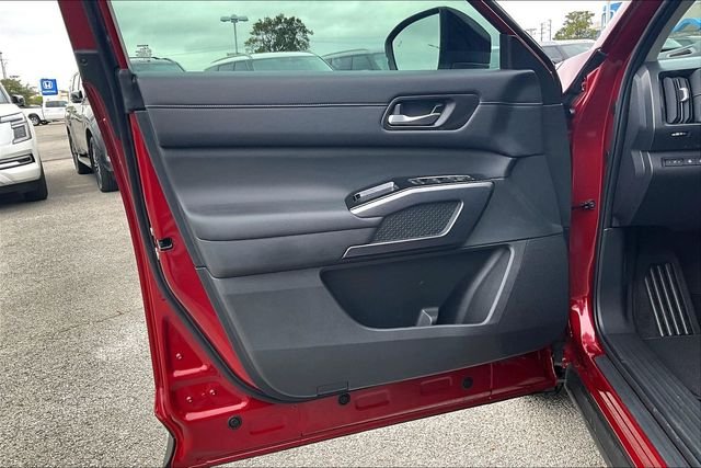 New 2026 Nissan Pathfinder SL 4D Sport Utility