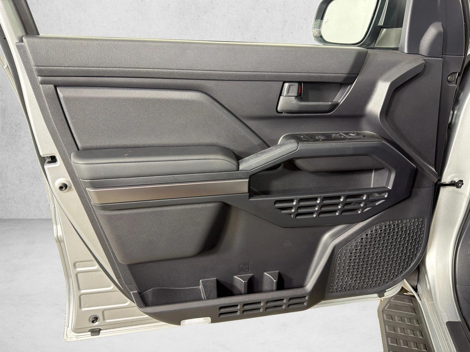 Used 2025 Silver Toyota SR5 image 10
