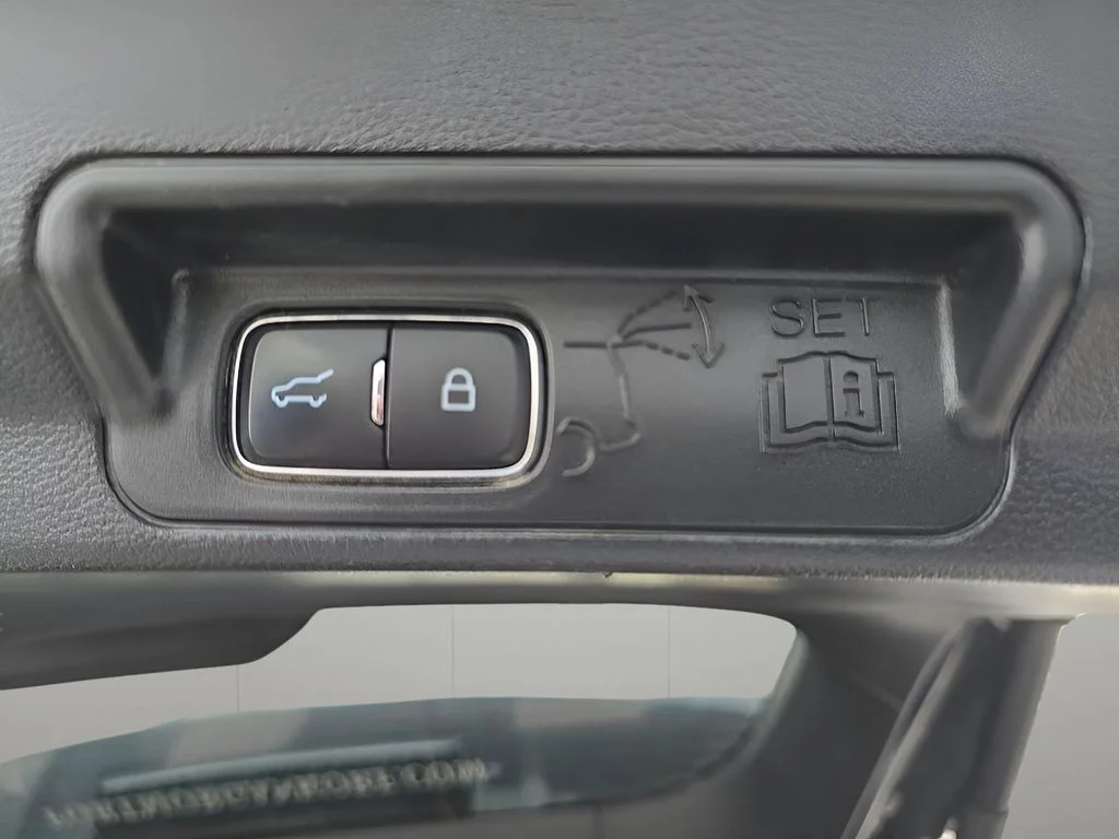 Used 2022 Stone Blue Metallic Ford XLT image 33