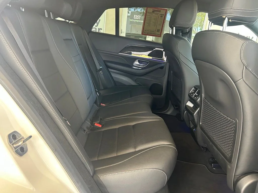 Used 2025 White Mercedes-Benz GLE 450 image 29