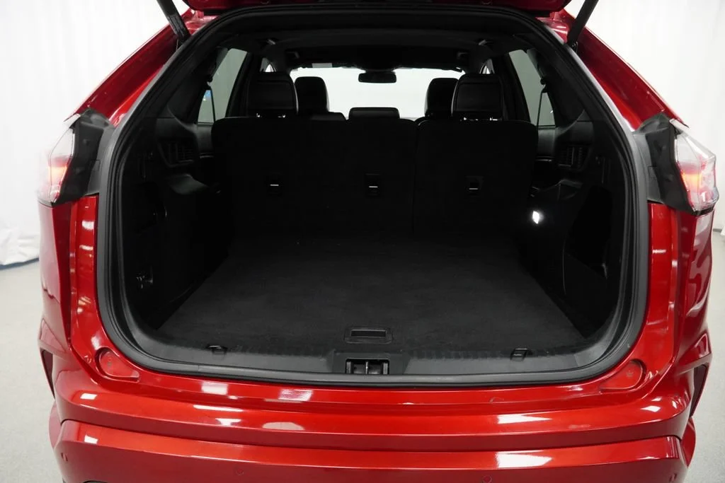 Used 2021 Rapid Red Ford SEL image 26