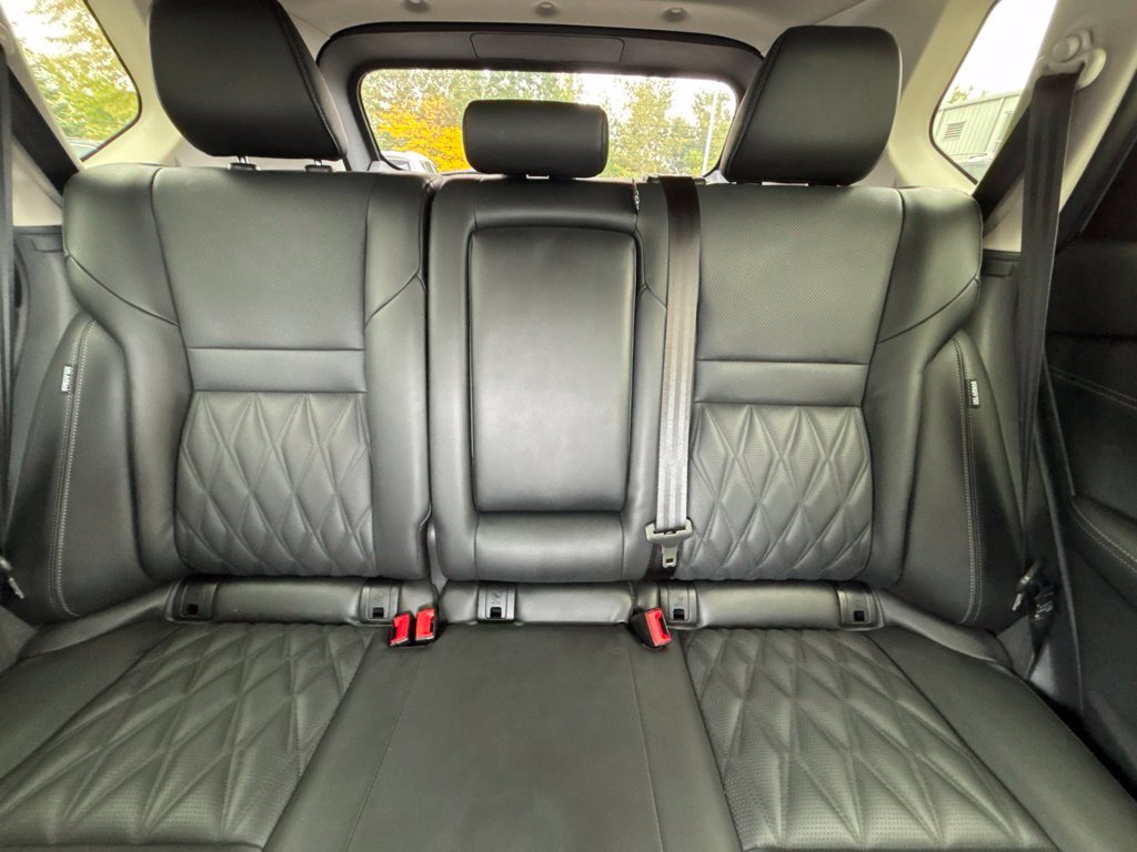 Used 2025 Gray Nissan Platinum image 33