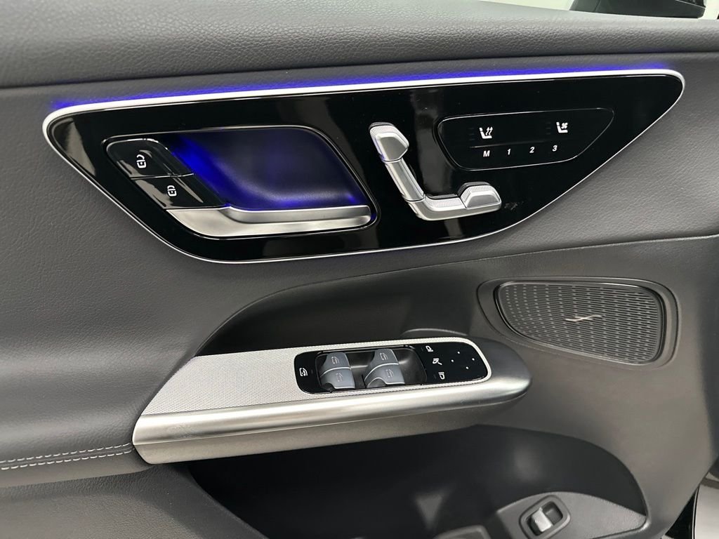 New 2026 Black Mercedes-Benz GLC 300 image 14