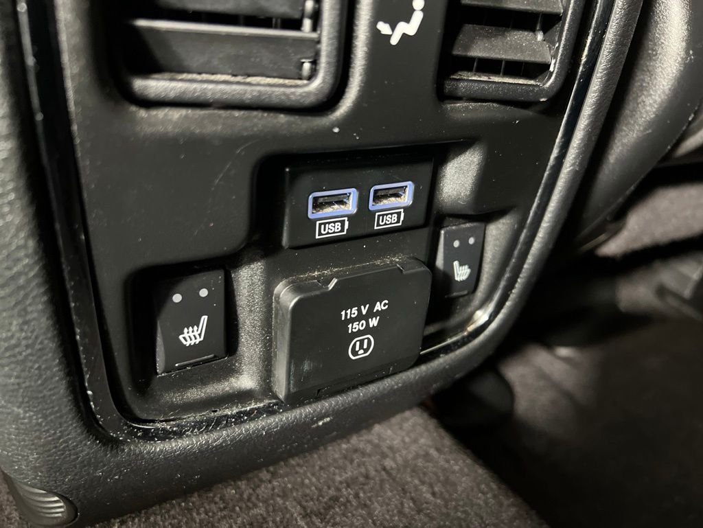 Used 2018 White Jeep Limited image 27
