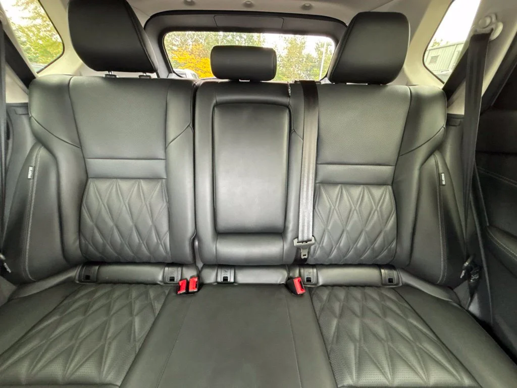 Used 2025 Gray Nissan Platinum image 33