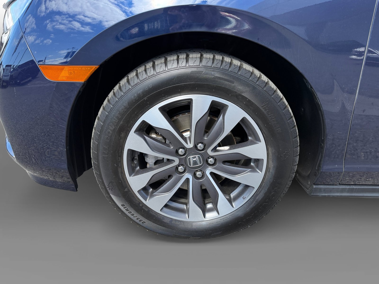 Used 2021 Obsidian Blue Pearl Honda EX-L image 9