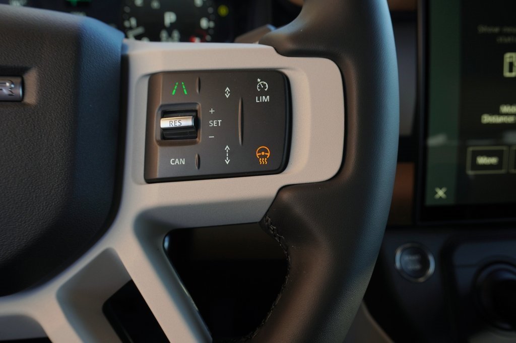 2026 LAND ROVER DEFENDER - Image 17