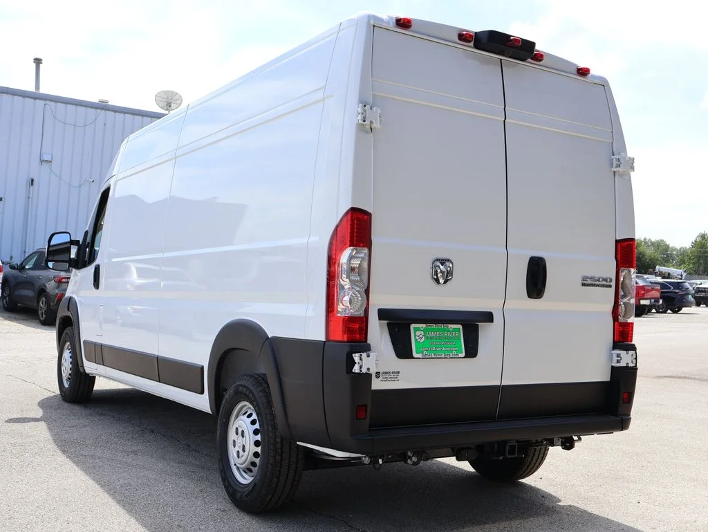 New 2026 Bright White Clear-Coat Exterior Paint RAM High Roof image 3
