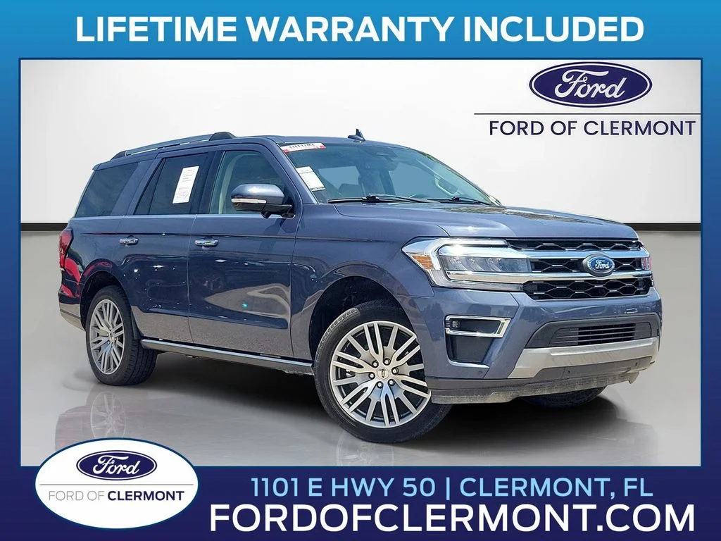 2023 Ford Expedition Limited's photo