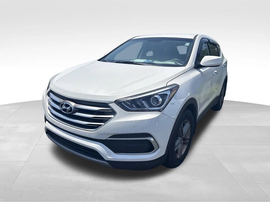 Used 2018 White Hyundai 2.4 Base image 6