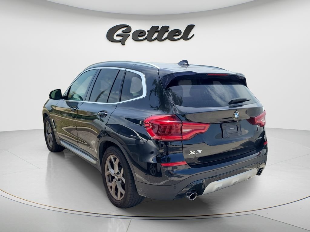 Used 2021 Black BMW xDrive30i image 5