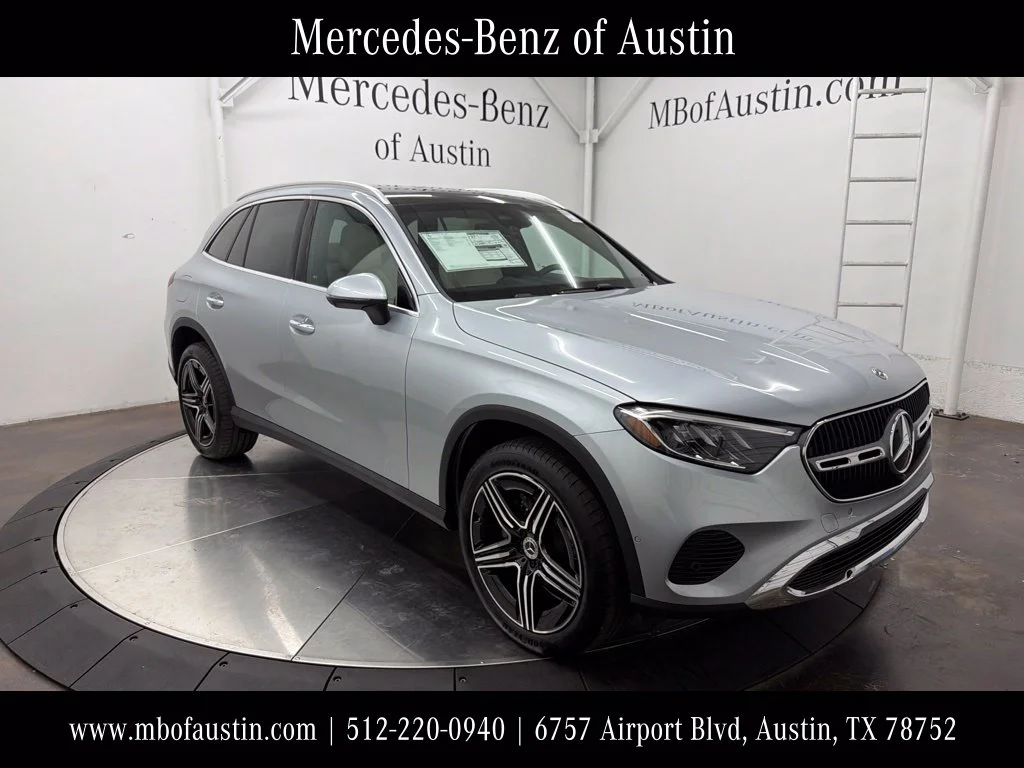 New 2027 Silver Mercedes-Benz GLC 300 image 1