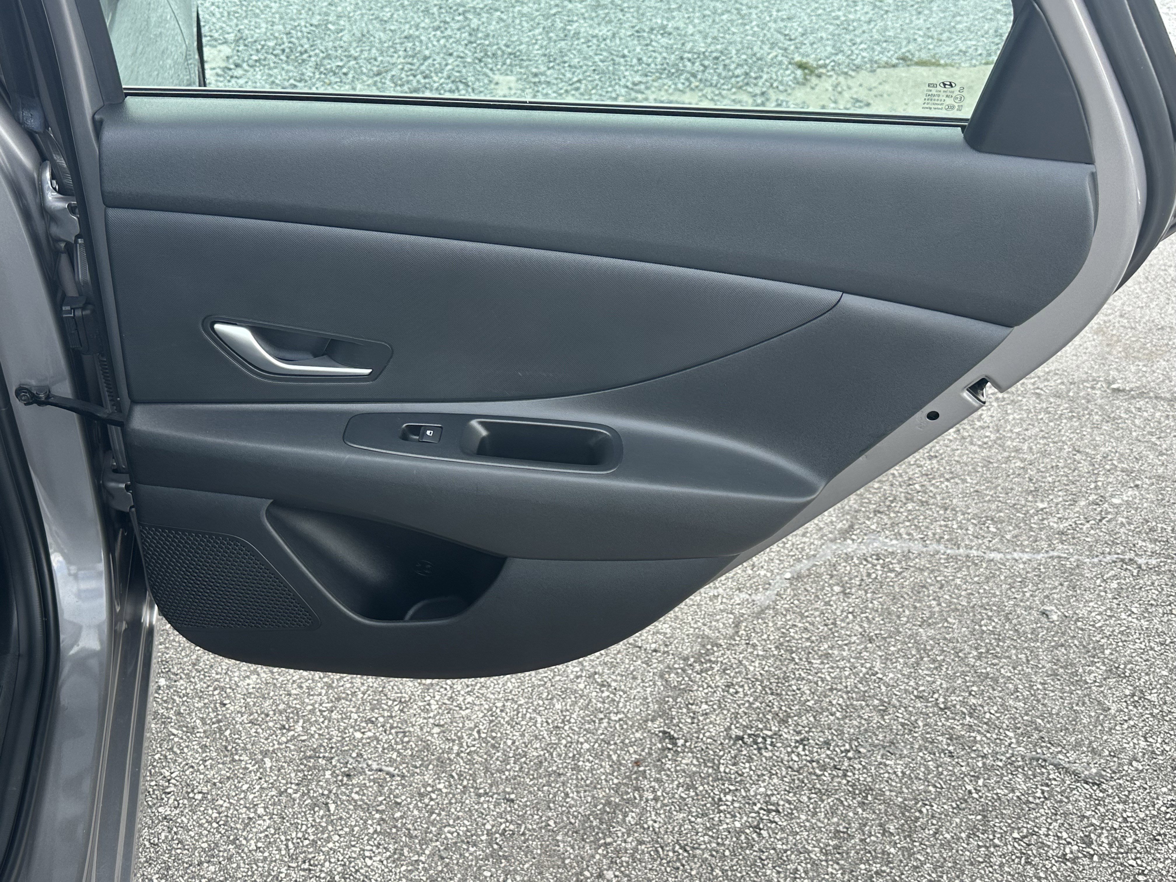 Used 2024 Fluid Metal Hyundai SEL image 16