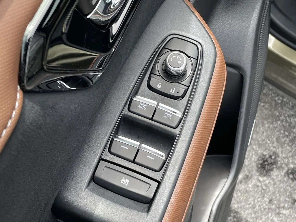 2025 Subaru Forester Touring - Photo 6
