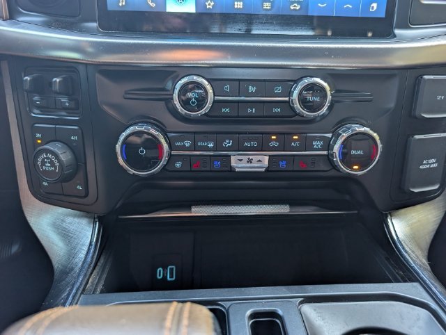 Used 2022 White Ford King Ranch image 17