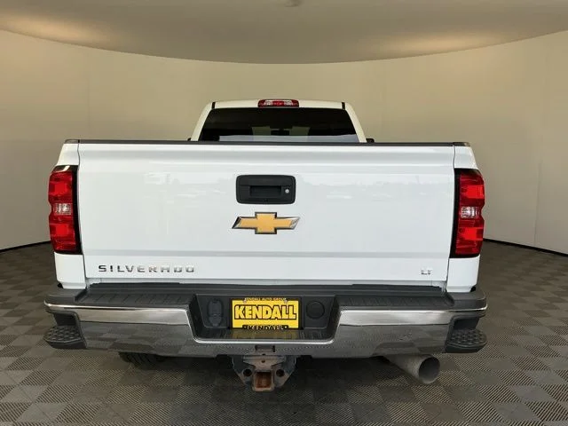 Used 2018 White Chevrolet LT image 5