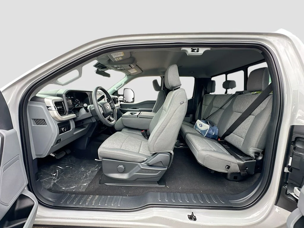 2026 Ford F-350 Super Duty XL - Photo 9