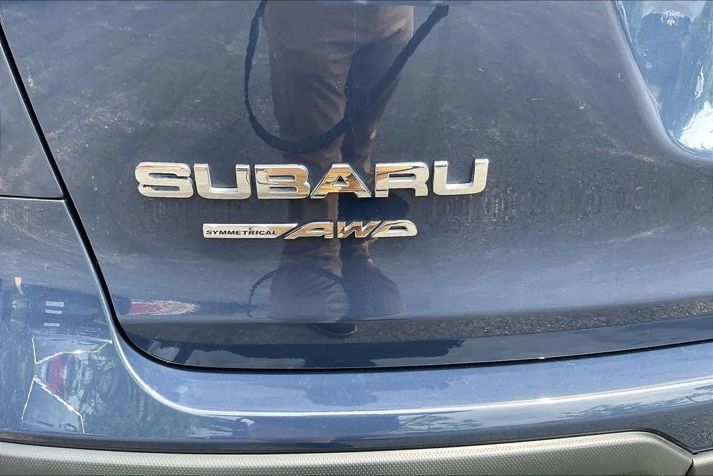Used 2025 Blue Subaru Premium image 9