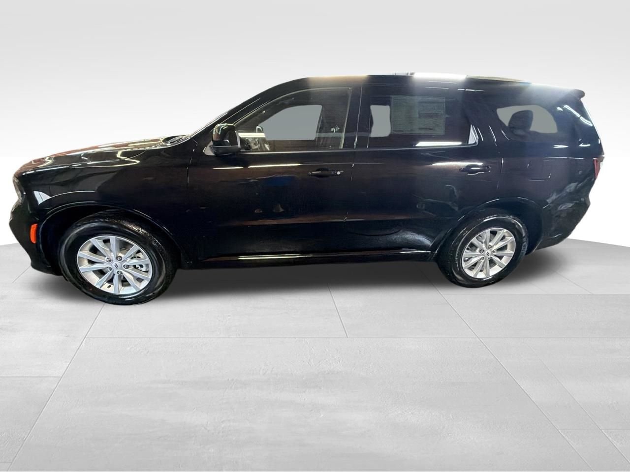 New 2026 Diamond Black Clear-Coat Exterior Paint Dodge GT image 2
