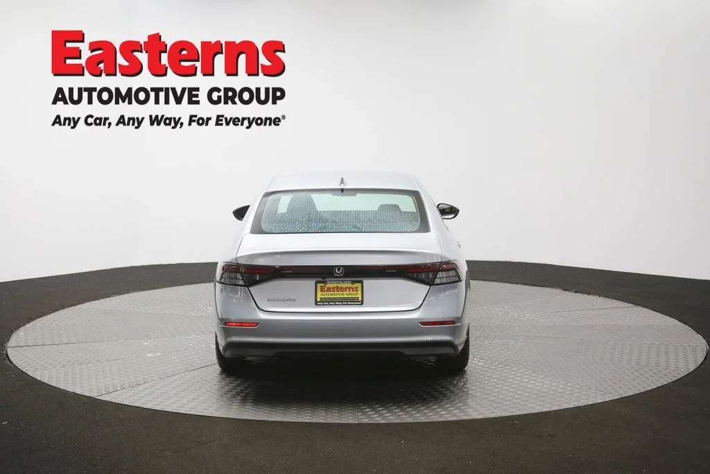 Used 2025 Silver Honda LX image 36