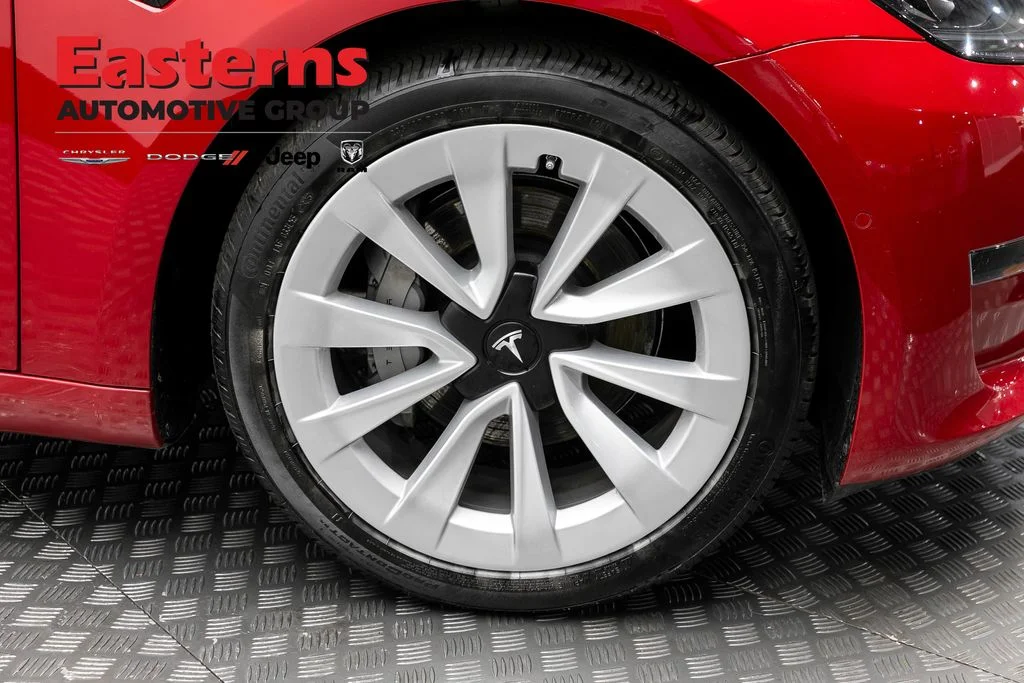 Used 2021 Red Tesla Standard Range Plus image 23