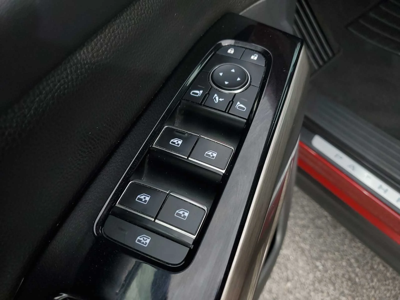 Used 2023 Scarlet Ember Tintcoat Nissan Platinum image 20