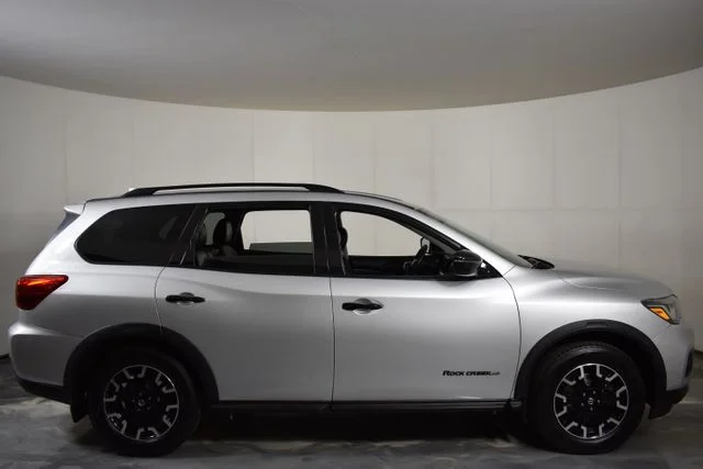 Used 2019 Silver Nissan SV image 11