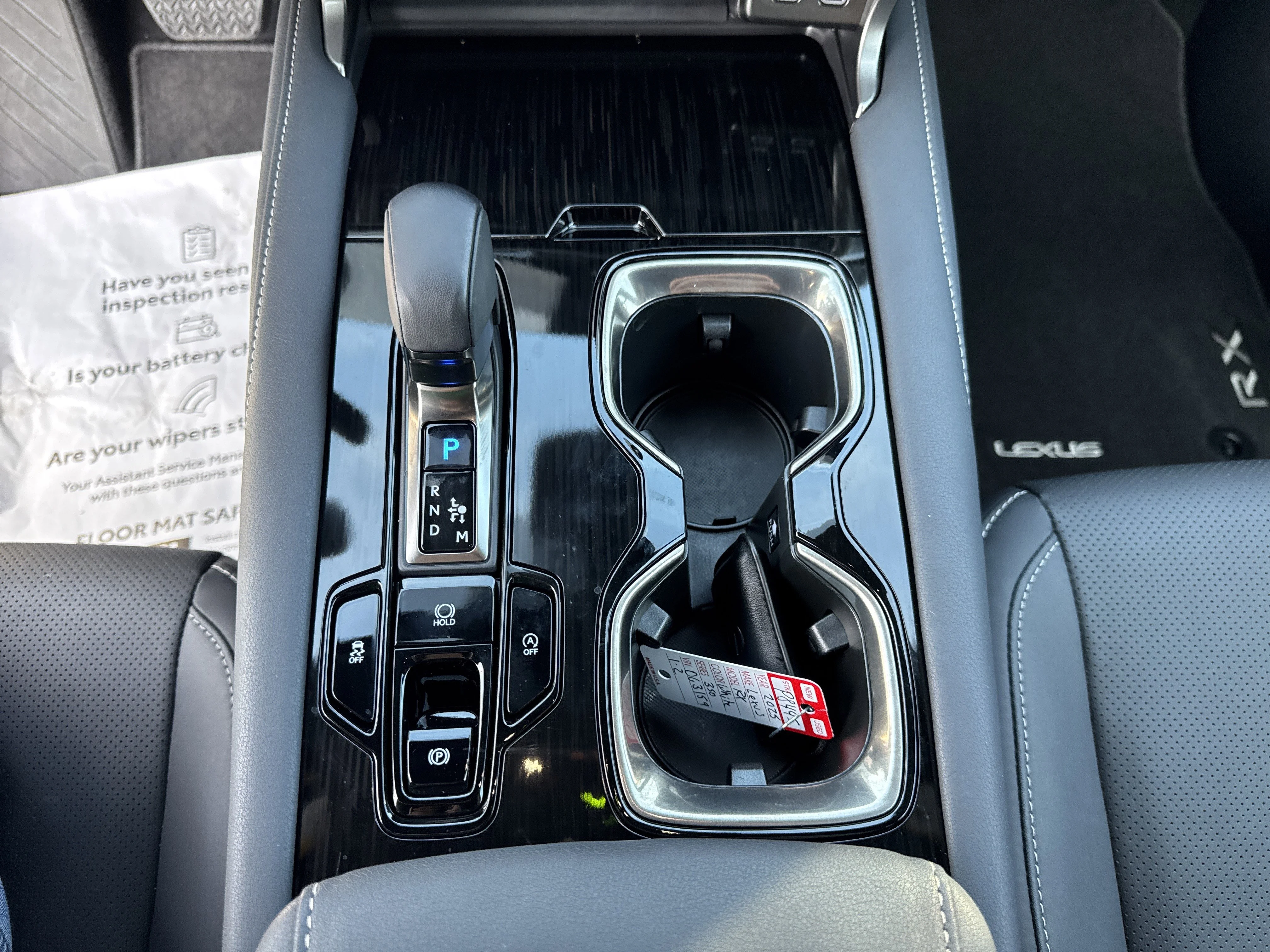 Used 2025  Lexus  image 20