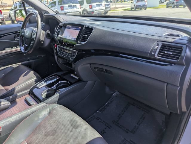 Used 2022 Sonic Gray Pearl Honda Black Edition image 32
