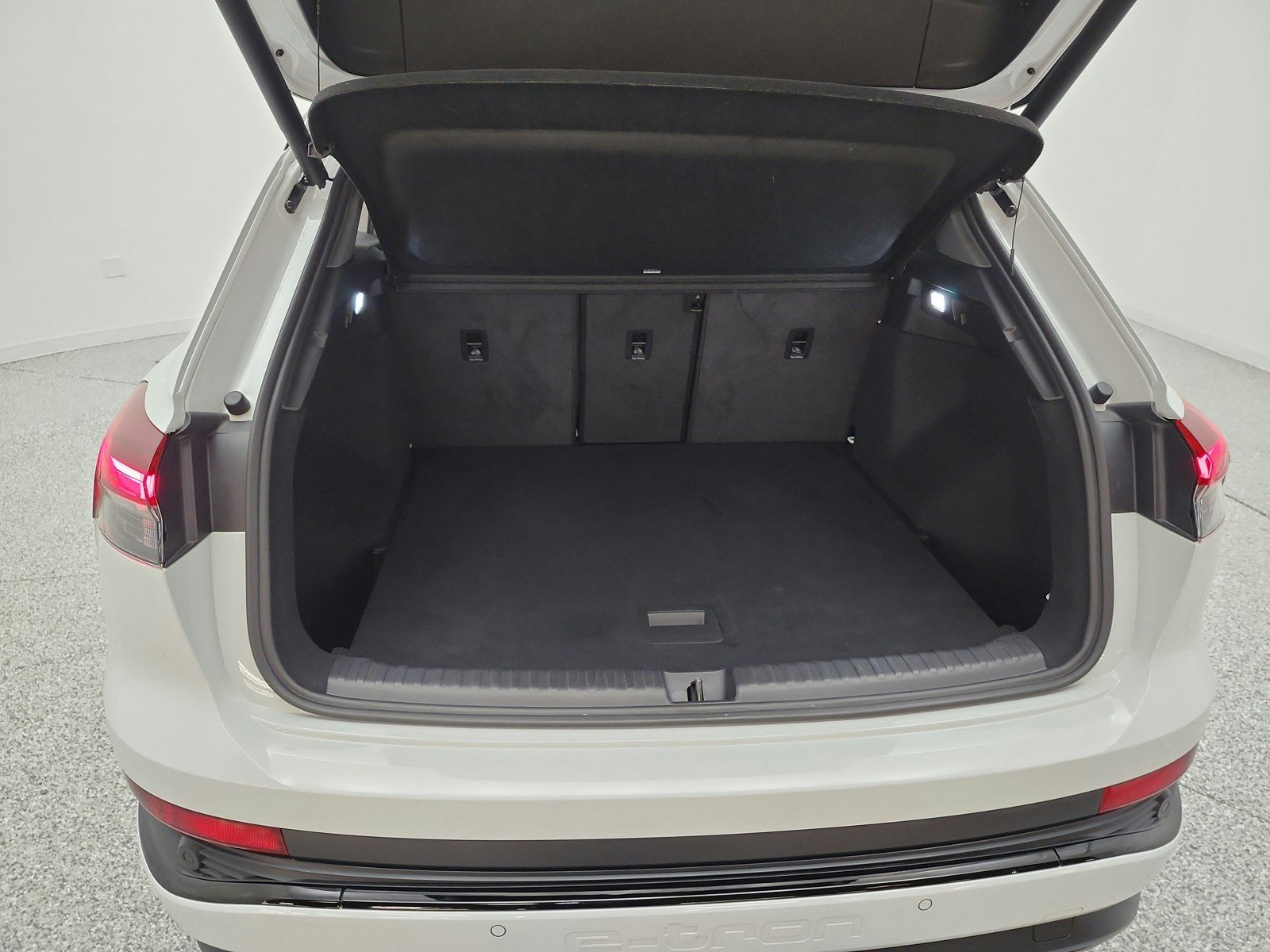 Used 2023 Glacier White Metallic Audi Premium Plus image 20