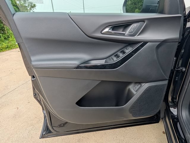 2027 Chevrolet Equinox LT - Photo 12
