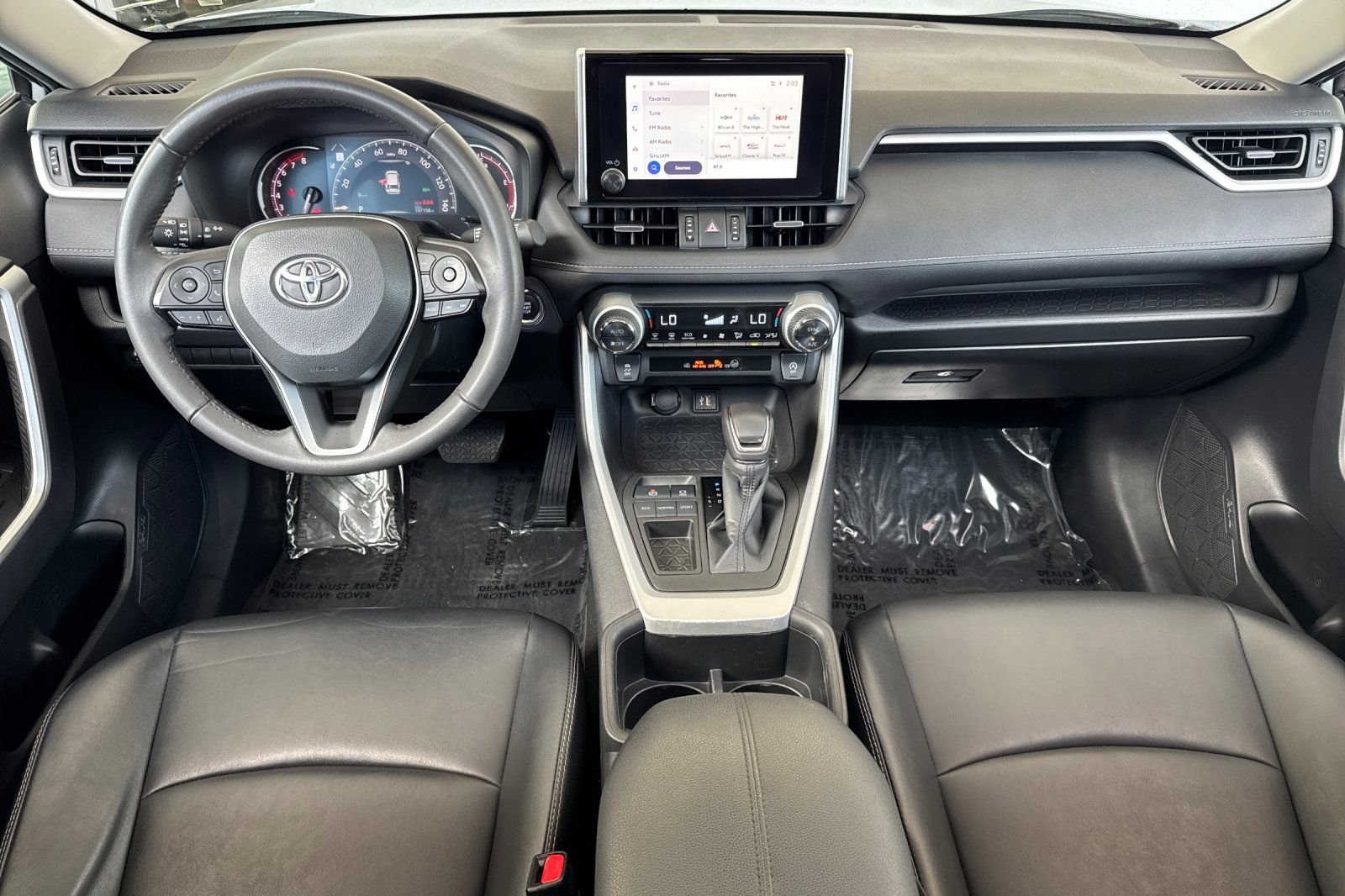 Certified Used 2023  Toyota XLE Premium image 18