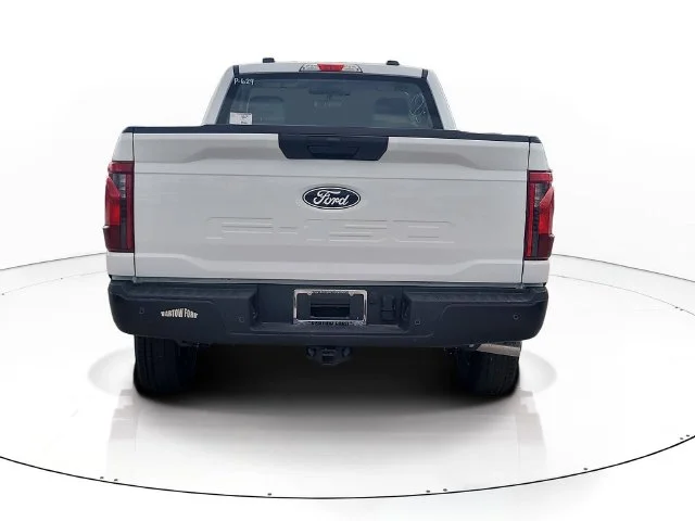 New 2026 Oxford White Ford XL image 6