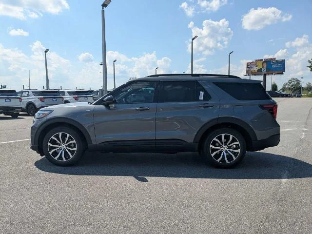 New 2027 Carbonized Gray Metallic Ford ST-Line image 34