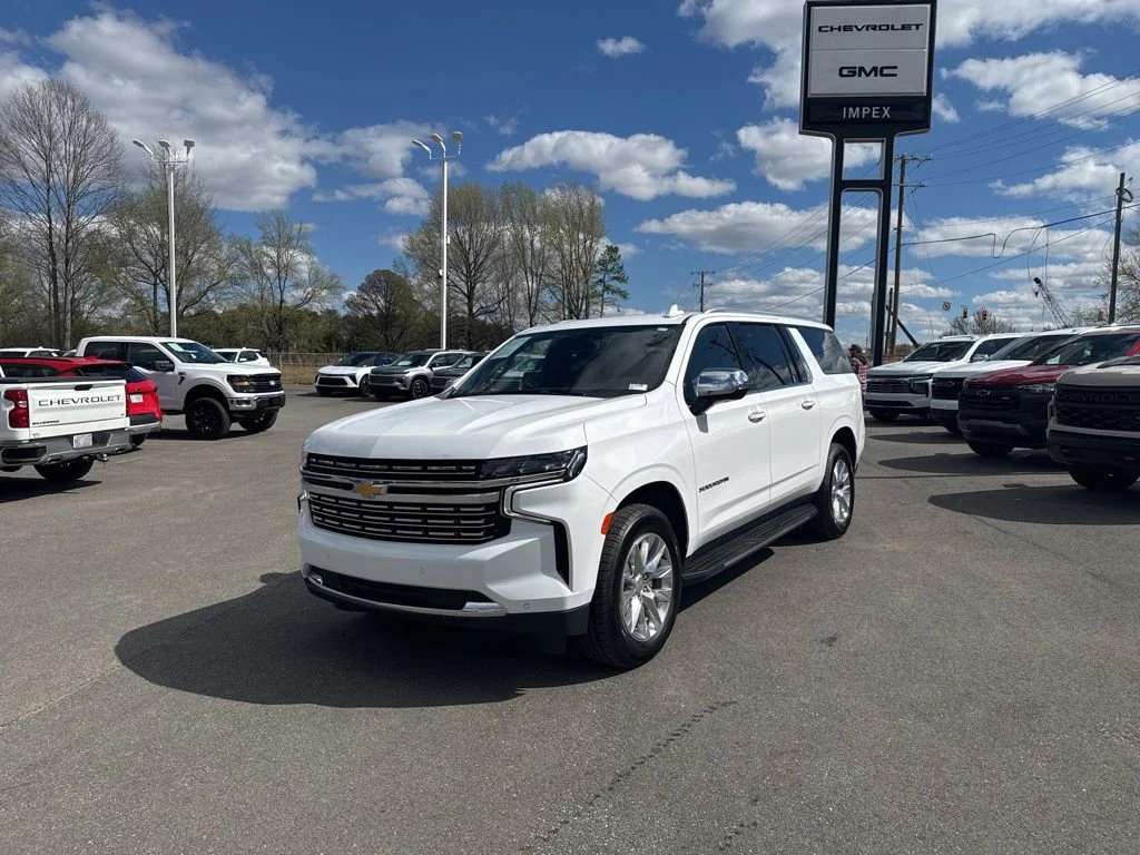 Summit White 2023 Chevrolet Suburban Premier 4WD SUV / Crossover Four-Wheel Drive