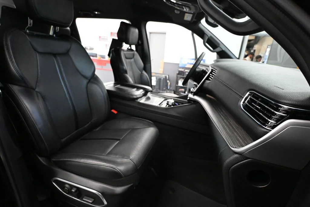 Used 2024 Black Jeep Series III image 53