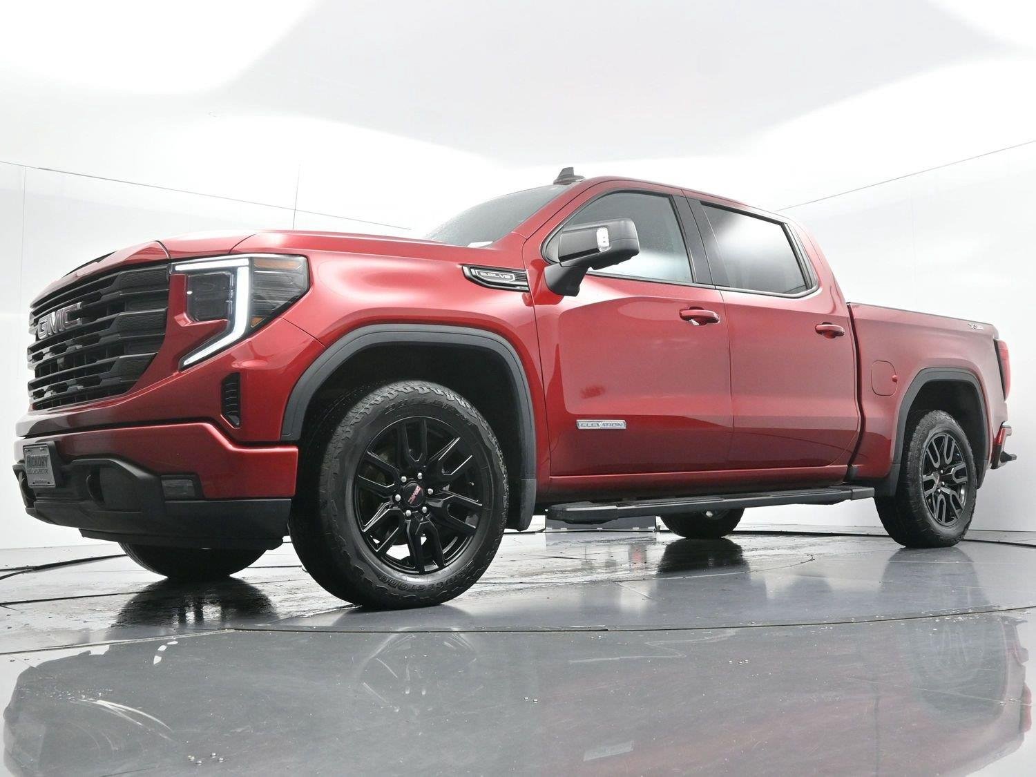 Used 2023 Volcanic Red Tintcoat GMC Elevation image 44