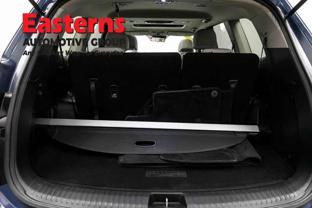 Used 2024 Black Kia S image 9