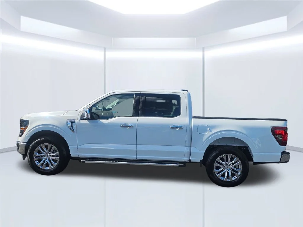 New 2026 White Ford XLT image 18