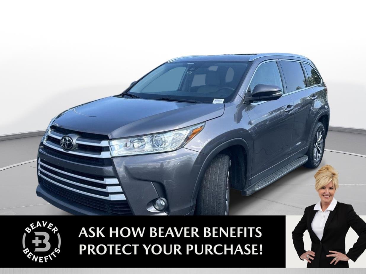 Used 2019 Predawn Gray Mica Toyota XLE image 1
