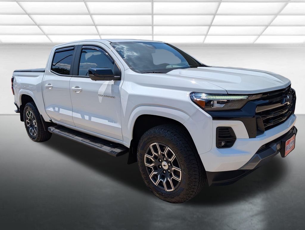 Used 2024 Summit White Chevrolet Z71 image 1