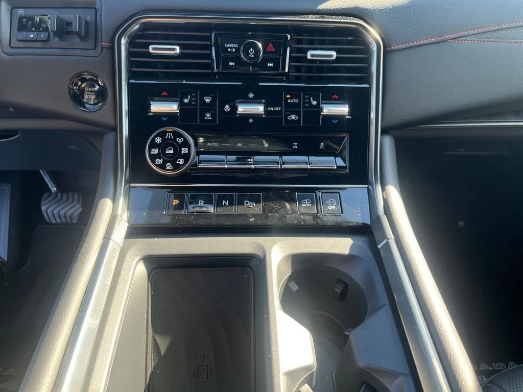 2025 Nissan Armada PRO-4X - Photo 16