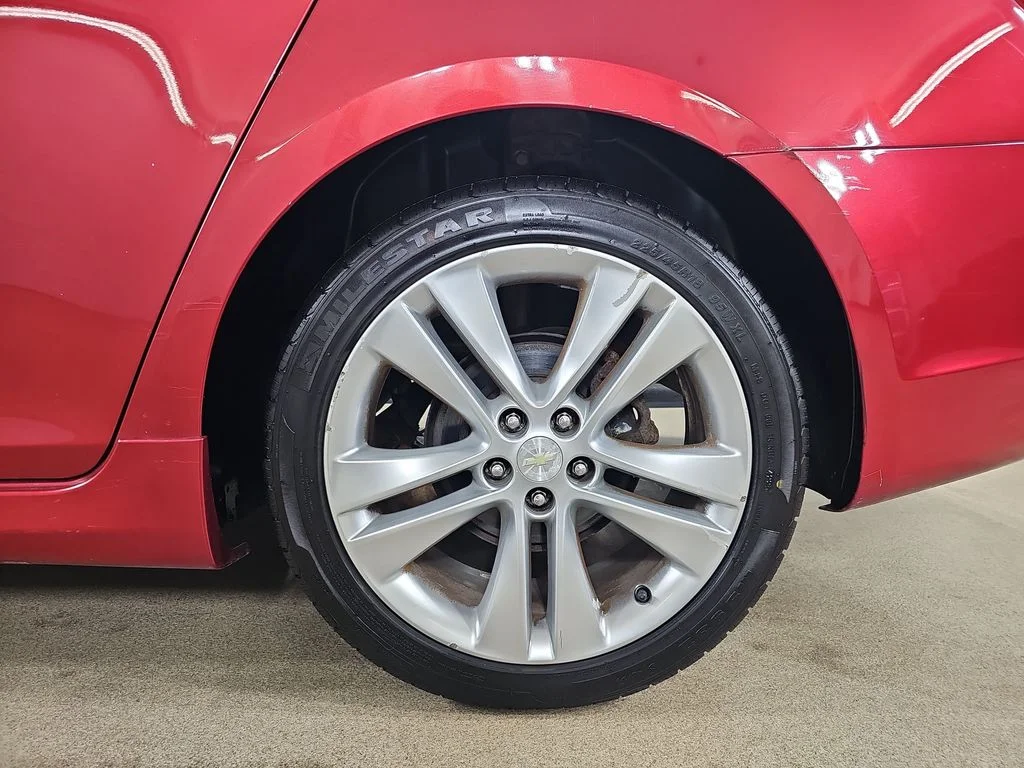 Used 2014 Red Chevrolet LTZ image 38