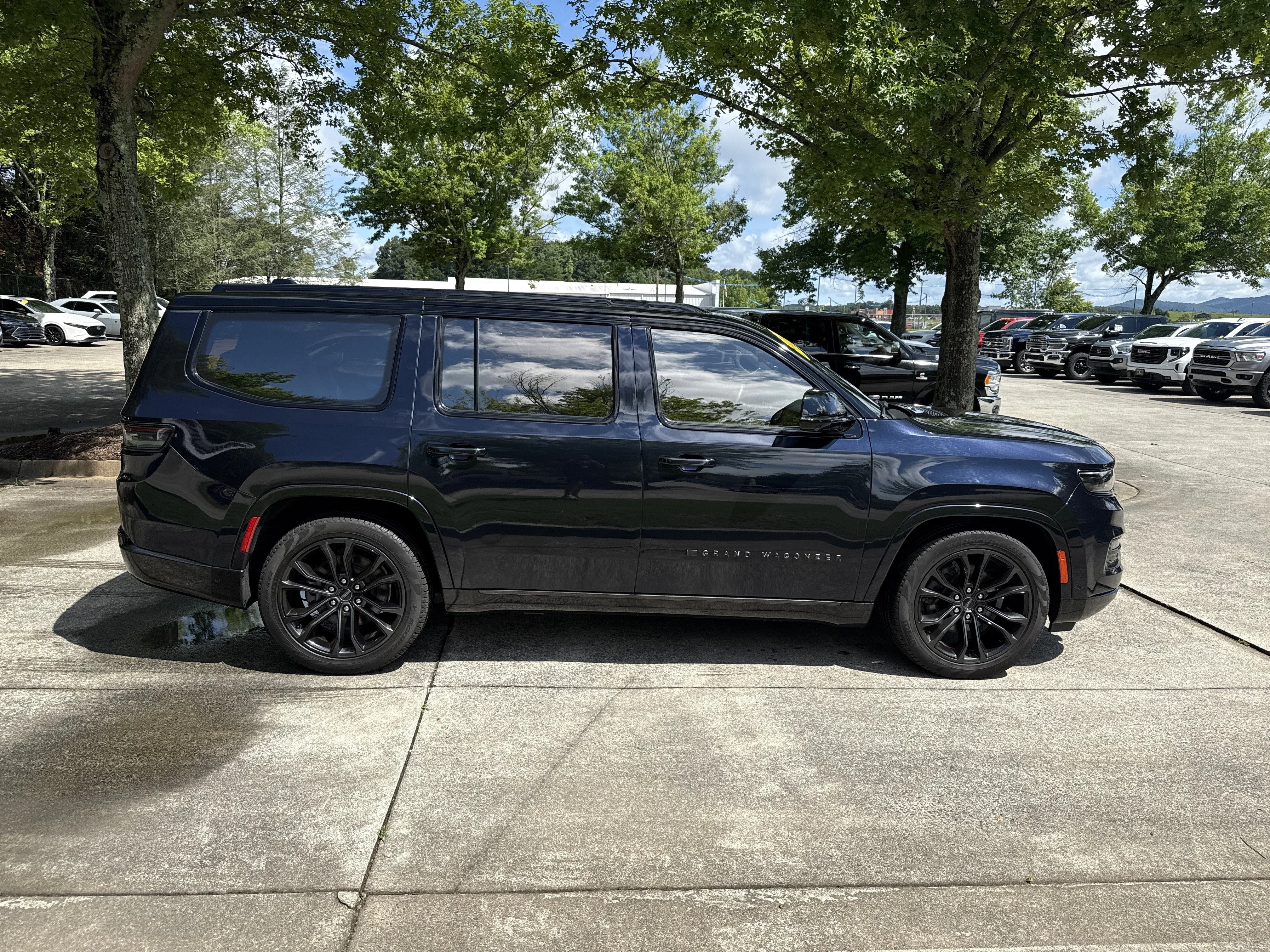 2024 Jeep Grand Wagoneer Series III - Photo 8