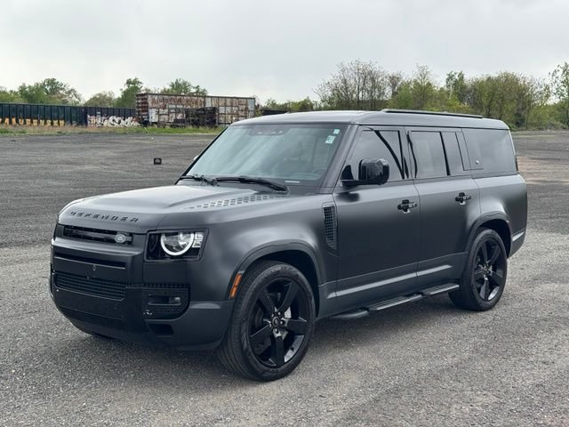 2023 Land Rover Defender S's photo