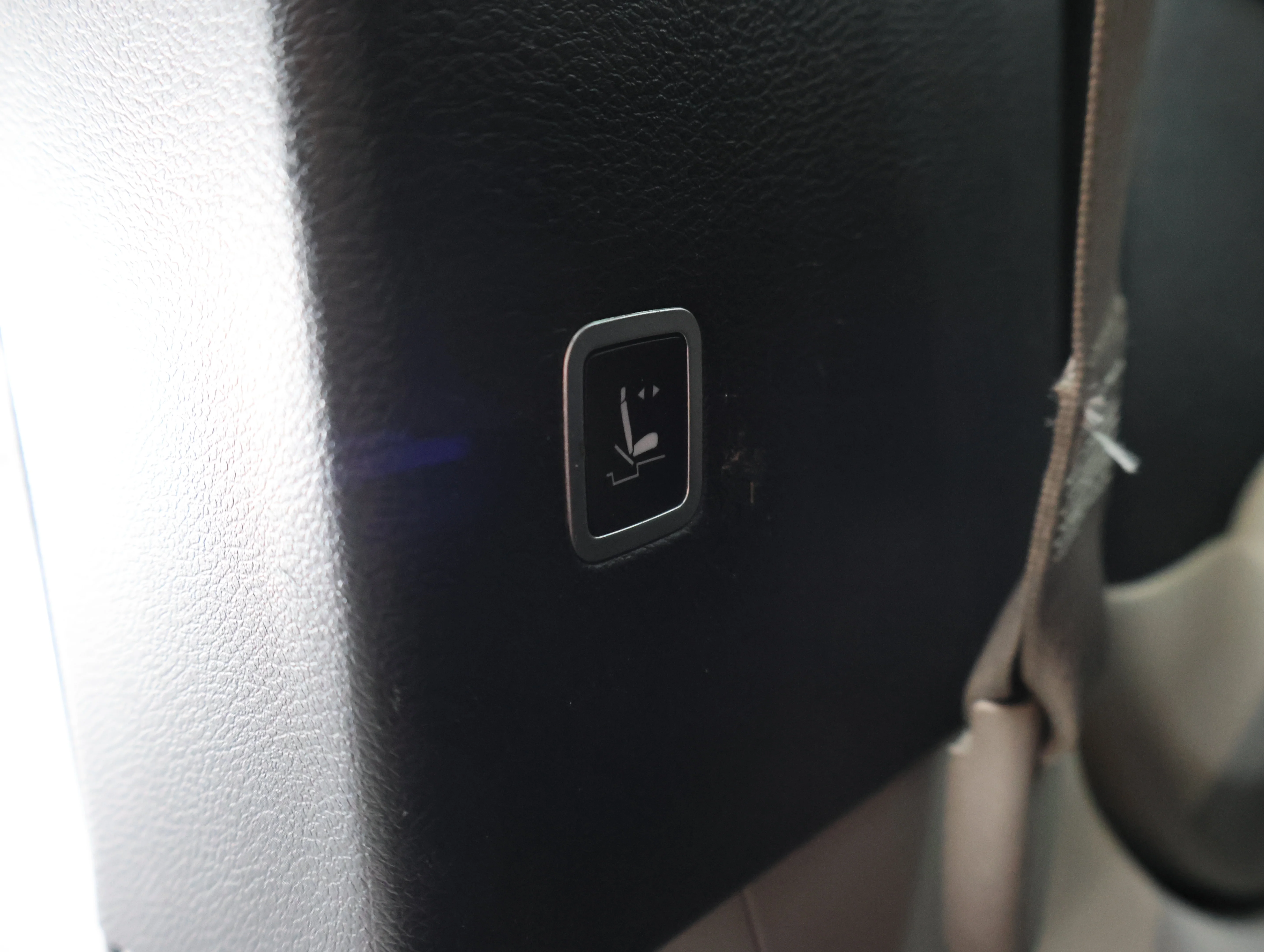 Used 2017 Jazz Blue Pearlcoat Chrysler Touring L image 39