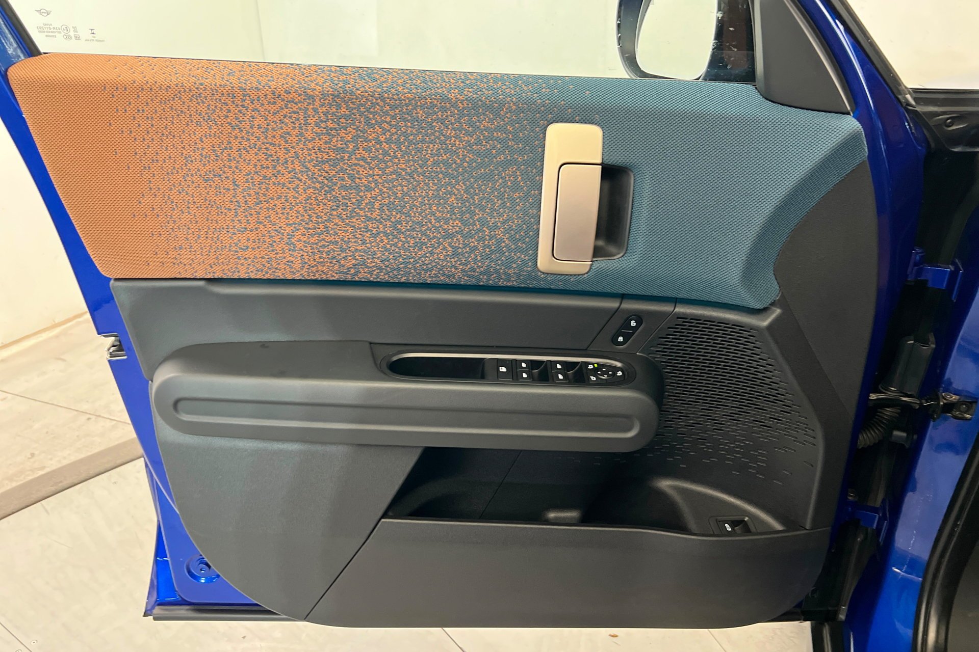 Used 2025 Blue MINI S image 15