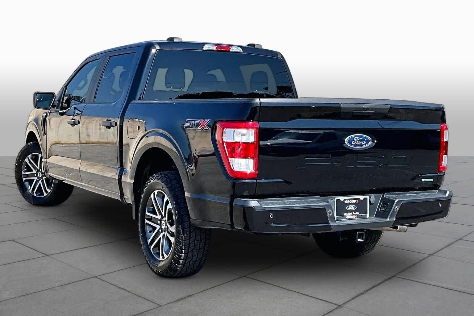 Used 2022 Agate Black Metallic Ford XL image 12
