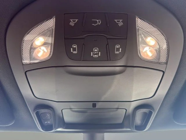 2025 Chrysler Pacifica Select - Photo 14