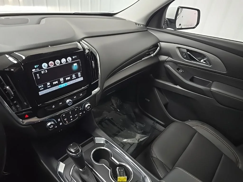 Used 2019 Summit White Chevrolet 3LT image 27